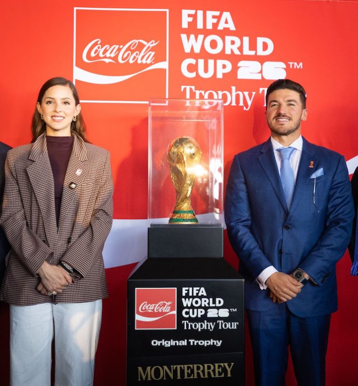 Presentan en Monterrey el trofeo original del Mundial 2026