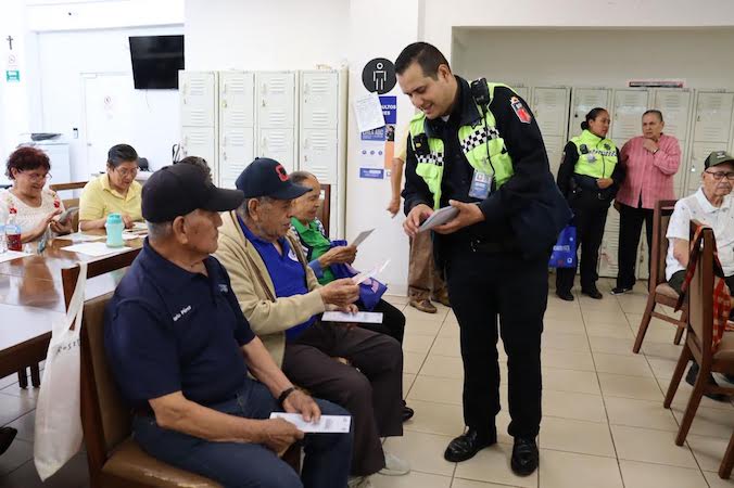 Impulsan movilidad segura para adultos mayores en San Pedro