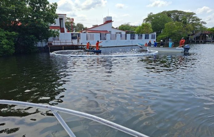 Pemex informa que ha recolectado 128 toneladas de residuos tras derrame de hidrocarburos en playas del Golfo