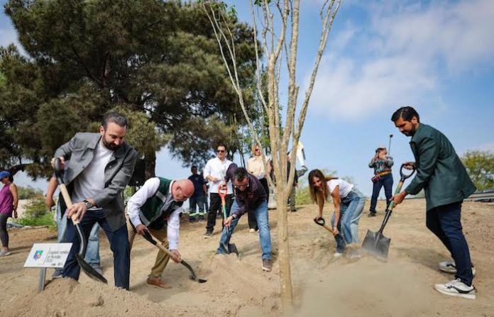 Siembra San Pedro 500 árboles y refuerza seguridad con 11 mdp a Bomberos