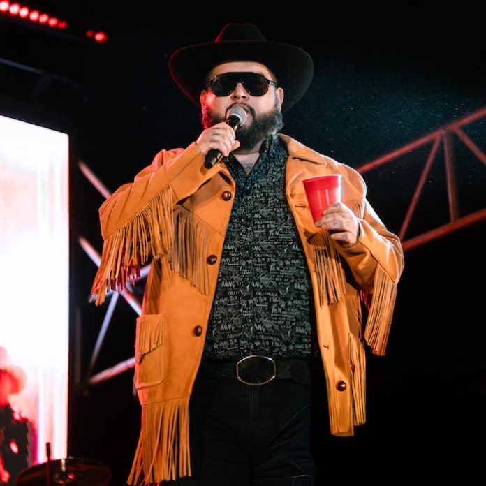 Risas, música y locura: La Mole conquista el Pa’l Norte con un show fuera de lo común