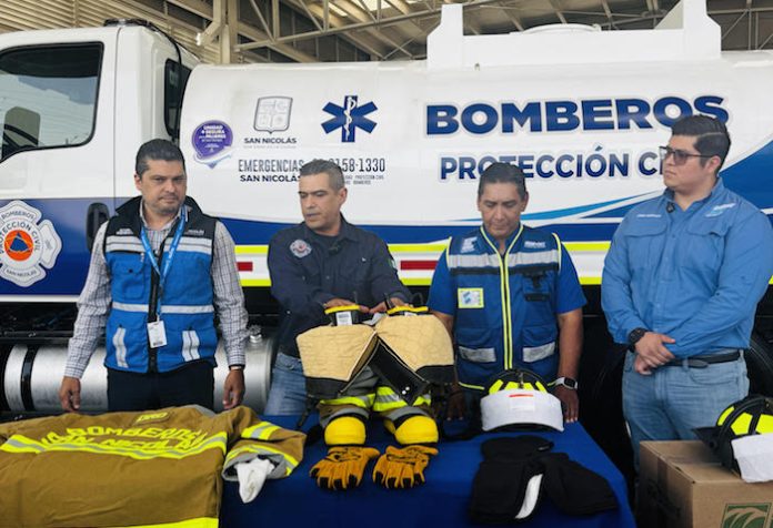 San Nicolás invierte 5 millones en pipa y equipo de primer mundo para fortalecer a Bomberos