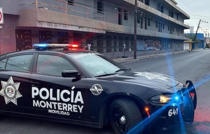 Cierres viales en la Obrera por trabajos de CFE tras accidente