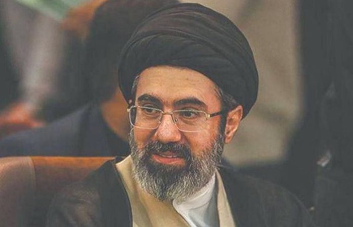 Mojtaba Jamenei perfila su nombre en la sucesión iraní tras la muerte del líder supremo en ataques iniciales