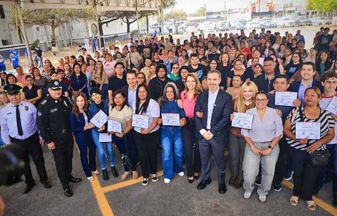 Más de mil 200 personas concluyen curso gratuito del programa “Maneja Seguro” en Monterrey