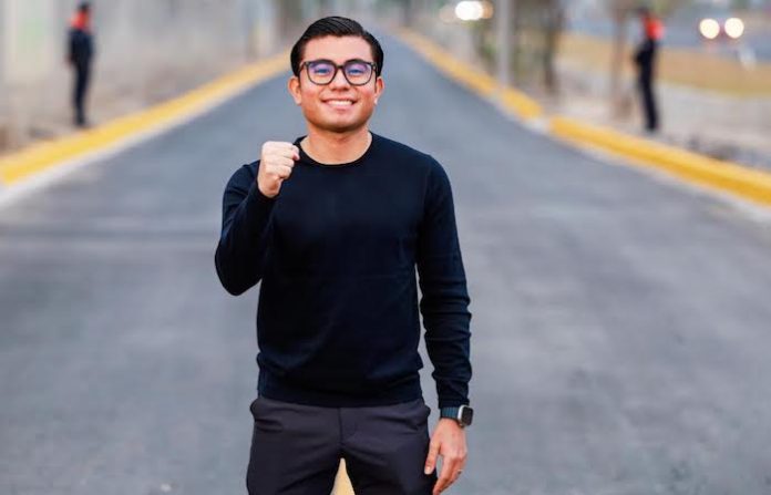 Entrega Félix Arratia nueva vialidad que beneficiará a más de 100 mil habitantes de Juárez