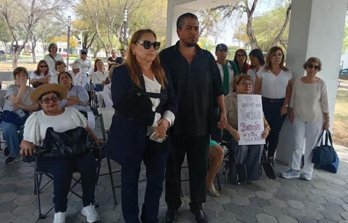 Madre y defensa de Karina Barrón piden justicia y confían en que no sea vinculada a proceso