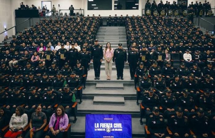 Mariana Rodríguez reconoce a mujeres de Fuerza Civil y llama a redefinir la fuerza en el marco del 8M