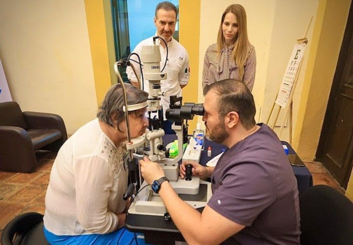 Arranca en Monterrey programa gratuito de cirugías de cataratas para población vulnerable