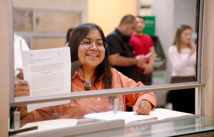 Marisol González propone reformas para evitar abandono escolar de mujeres en Nuevo León