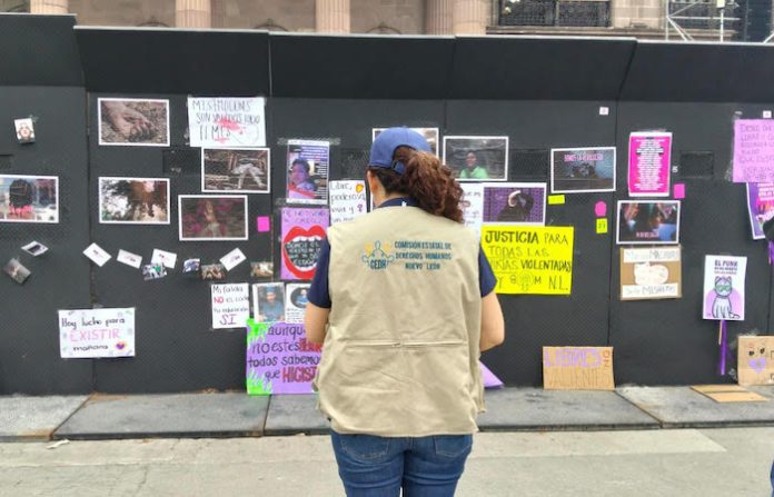 CEDHNL acompaña y observa movilizaciones por el 8M en Monterrey