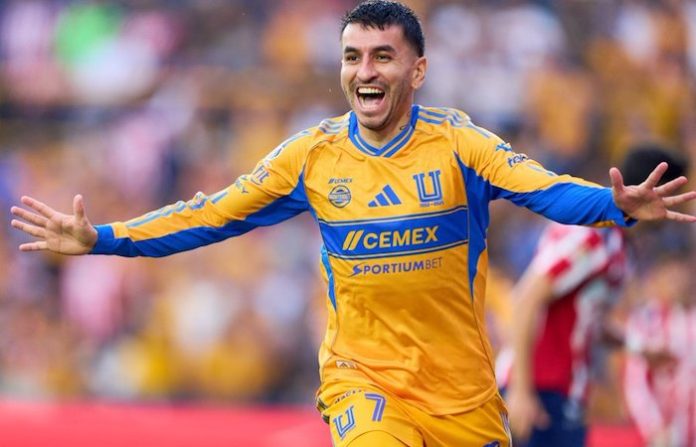 Tigres ruge en el Volcán y aplasta a Chivas con autoridad rumbo a la liguilla