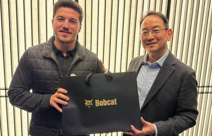 Desde Corea, Samuel García impulsa inversiones para Nuevo León