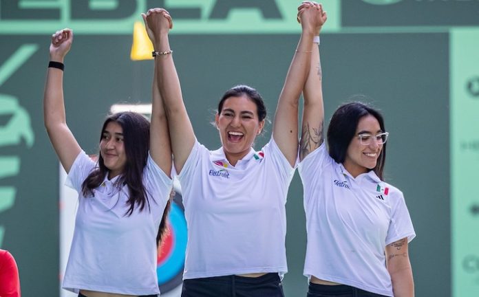 México inicia con tres bronces la Copa del Mundo de Tiro con Arco Puebla 2026