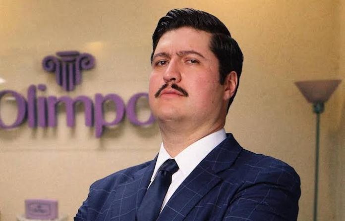 Protagonista de “La Oficina” arremete contra Movimiento Ciudadano por un meme