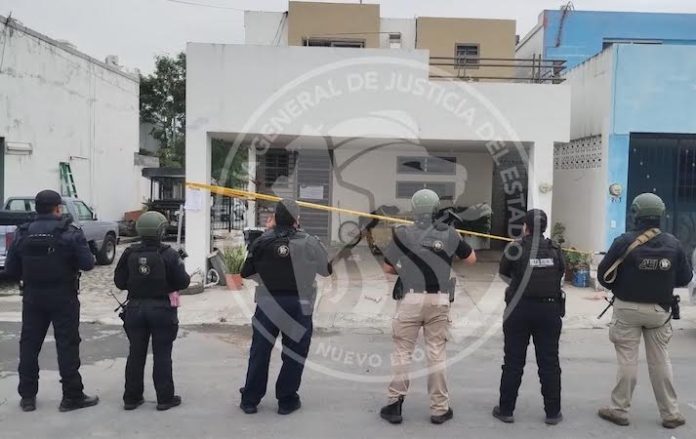 Cateo en Juárez deja dos detenidos, droga y seis vehículos asegurados