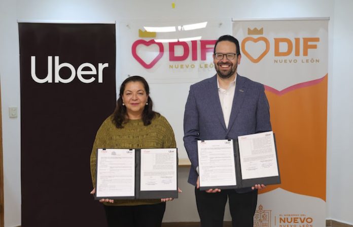 Uber y el DIF estatal sellan alianza para facilitar traslados a población vulnerable