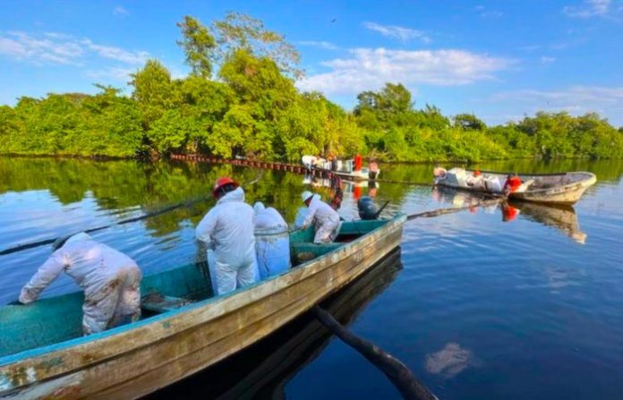 Exigen claridad por derrame en el Golfo: Kenia López Rabadán pide investigación a fondo y transparencia