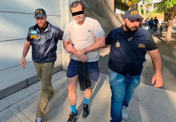 Cazado en Argentina: contralmirante prófugo de la Semar operaba con identidad falsa