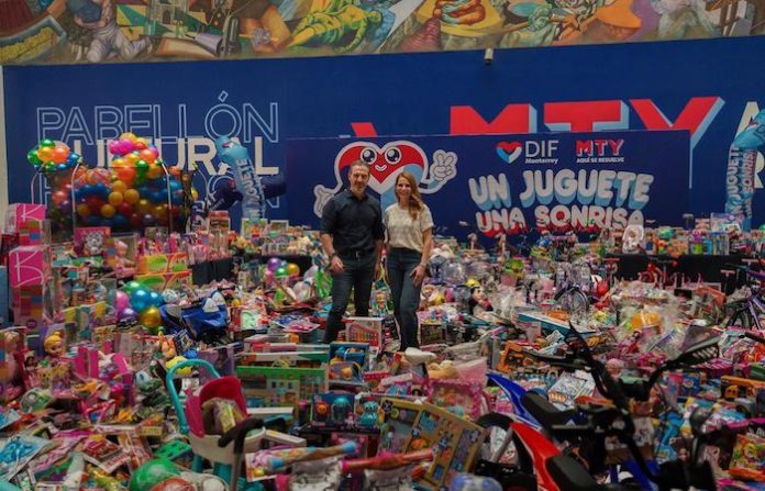 Más de 10 mil juguetes recolectados en un día: arranca DIF Monterrey “Un juguete, una sonrisa”