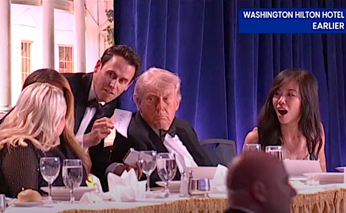 Video: Trump es evacuado de cena oficial en Washington tras reporte de disparos