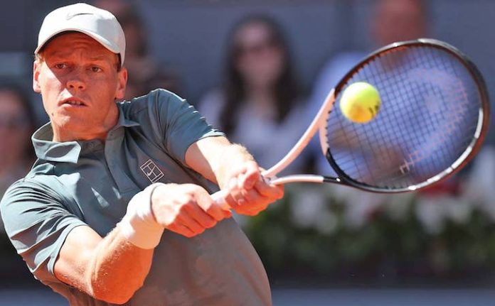 Sinner da otro paso hacia la historia en Madrid