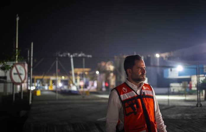 Un operativo nocturno en García deriva en la suspensión de una empresa química por emisiones contaminantes