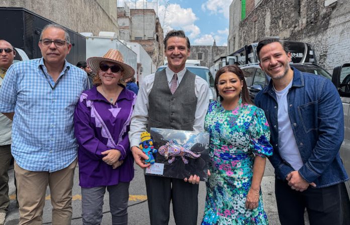 Pedro Pascal celebra su cumpleaños en México en plena filmación
