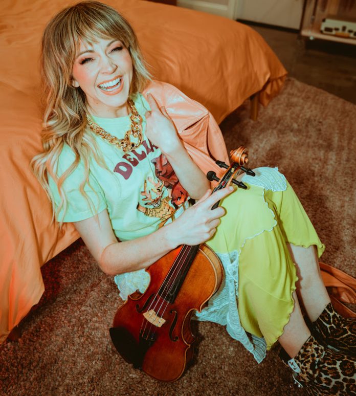 “Surrender” de Lindsey Stirling salta a la pantalla y musicaliza nueva temporada de serie