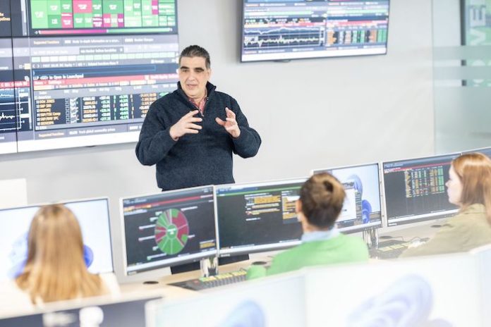 UDEM escala posiciones en ranking nacional y coloca 14 carreras en el top 10