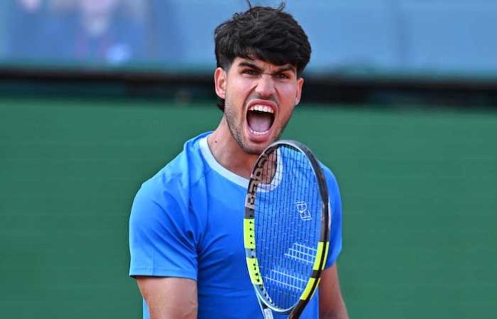 Alcaraz también aprieta los dientes en Montecarlo