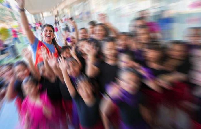 Gimnasia y espíritu mundialista llenan de vida a San Bernabé con talento infantil y juvenil