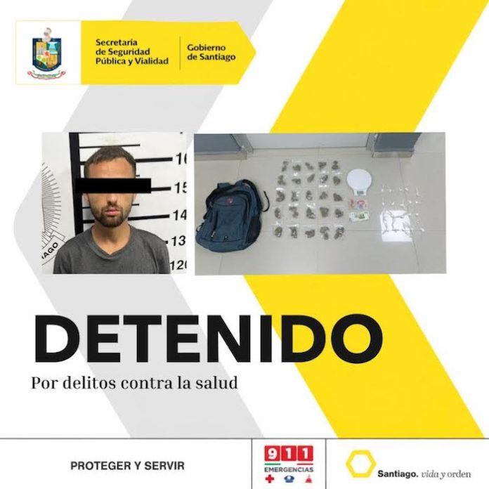 Detienen en Santiago a presunto narcomenudista con droga y báscula digital