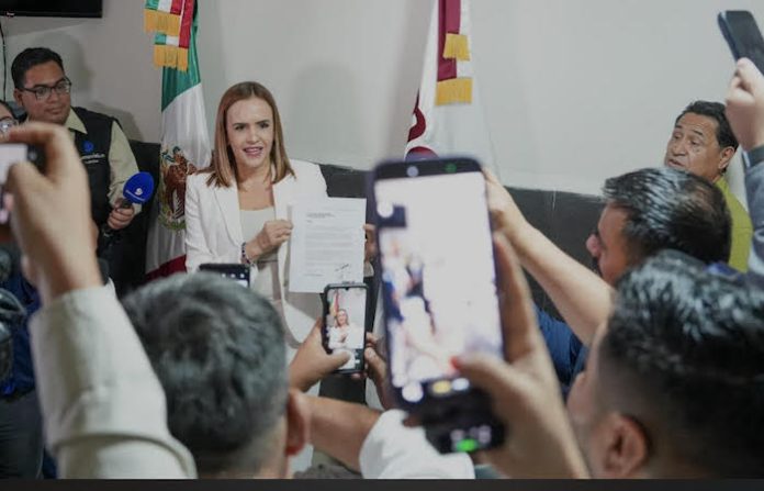 Busca Clara Luz Flores coordinación de Morena rumbo a gubernatura de Nuevo León