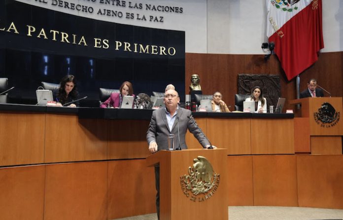 Rubén Moreira arremete contra Morena y acusa crisis en seguridad, educación y finanzas