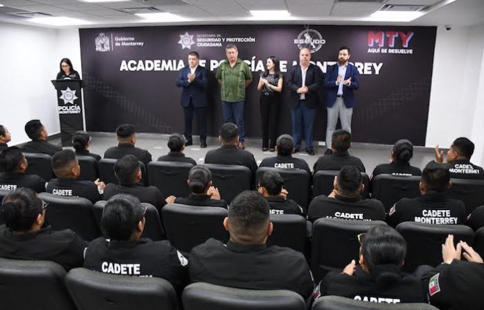 Monterrey capacita a nuevos cadetes en inglés rumbo al Mundial 2026