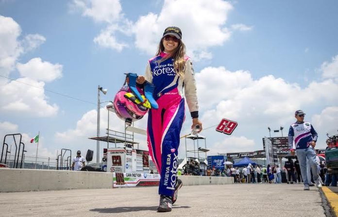 Regina Sirvent logra top-5 en Puebla y se mantiene en zona de Chase de NASCAR Challenge Series