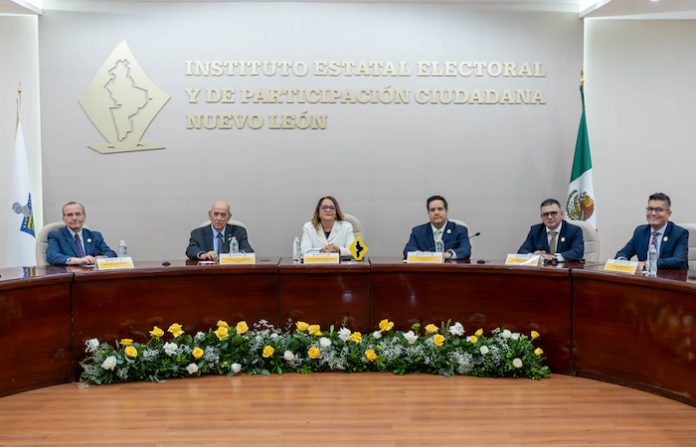 IEEPCNL reúne a sus expresidentes y revive tres décadas de disputas, reformas y evolución democrática