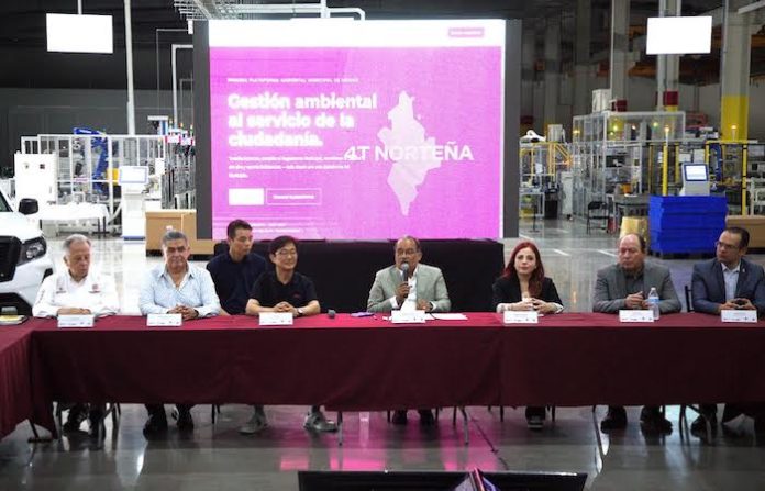 Escobedo presume modelo ambiental único en México y promete cero extorsión a industrias