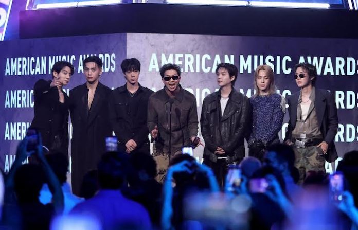 BTS domina los American Music Awards con todo y presentación de “Hooligan”