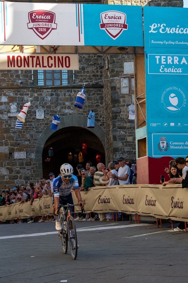 Ciclismo mexicano firma brillante actuación en Italia con título para Santiago Moreno