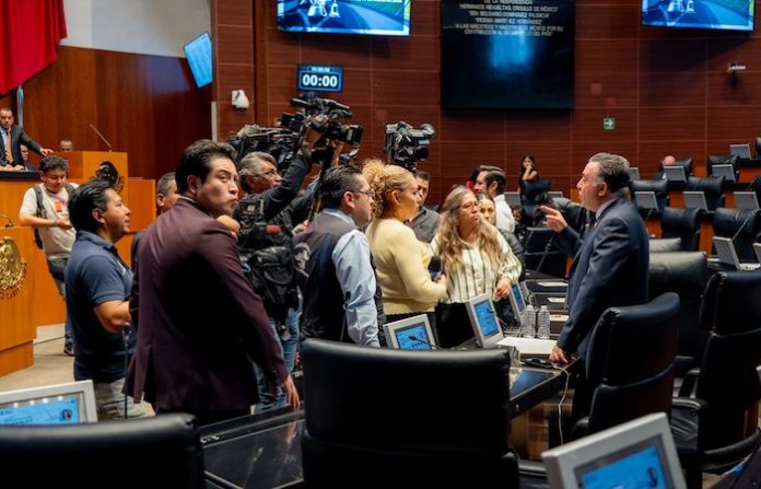 Pide licencia senador Enrique Inzunza tras señalamientos de Washington por presuntos vínculos con el narco