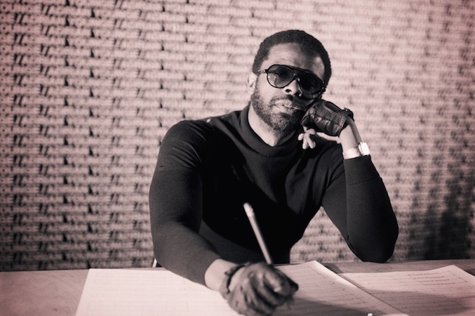 “Afro-Disco Makossa”: Adrian Younge fusiona afrobeat, disco y funk en su nuevo proyecto