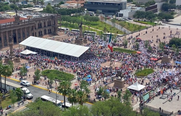 Reúne Morena a su militancia en la Macro para respaldar a Sheinbaum