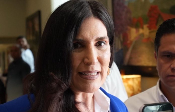 Kenia López pide periodo extraordinario y endurecer reglas contra crimen y uso electoral de programas