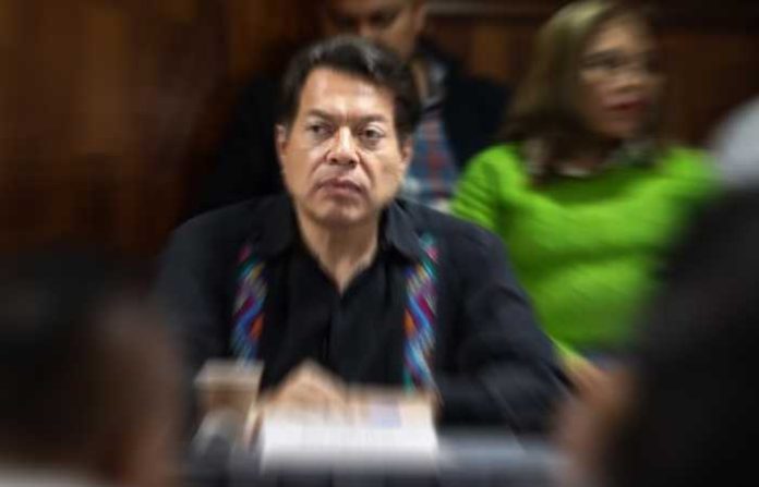 Video: Mario Delgado recula tras ola de críticas por casi tres meses sin clases y cita a reunión urgente por fin anticipado del ciclo escolar en México