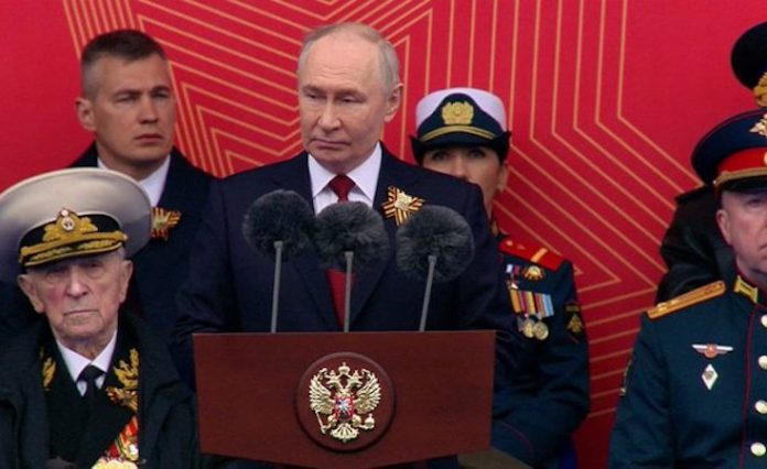 Video: “¡Nuestra causa es justa!” Putin felicita a los rusos por el Día de la Victoria en la Gran Guerra Patria