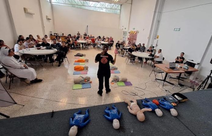 Protección Civil de Nuevo León fortalece capacitación en emergencias para personal del DIF y CONAGUA
