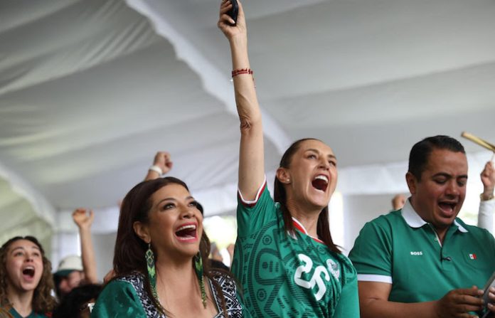 Sheinbaum y Brugada encabezan una fiesta mundialista que desborda la CDMX