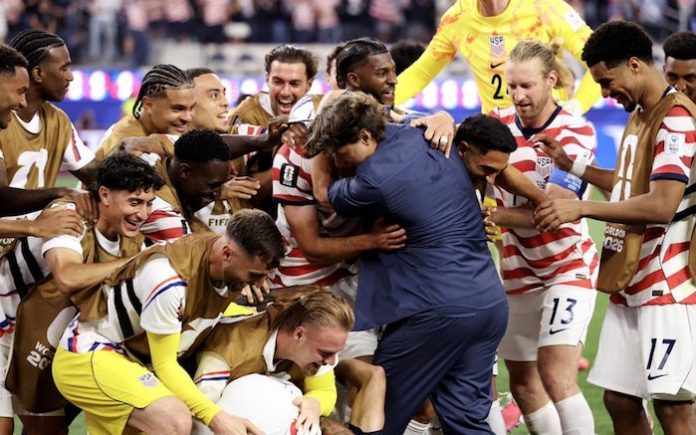 El anfitrión ruge en casa; Estados Unidos arranca el Mundial con goleada sobre Paraguay